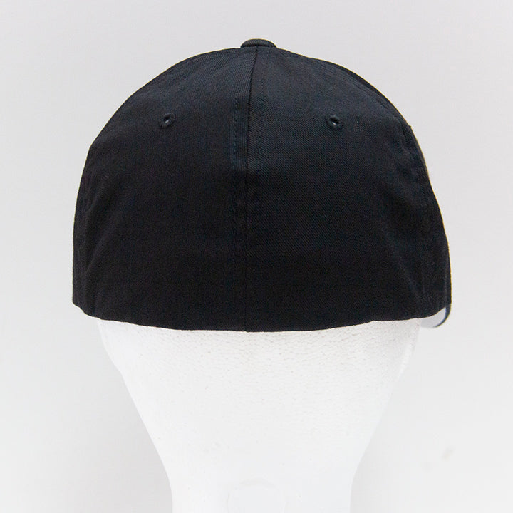 THE FLEXFIT CAP WITH ANICKO WHITE LOGO